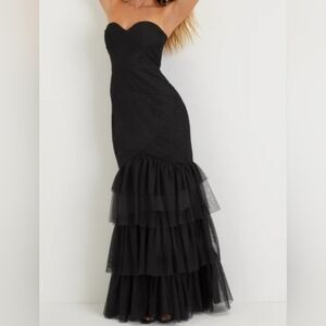 Lulu's Black Strapless Dress